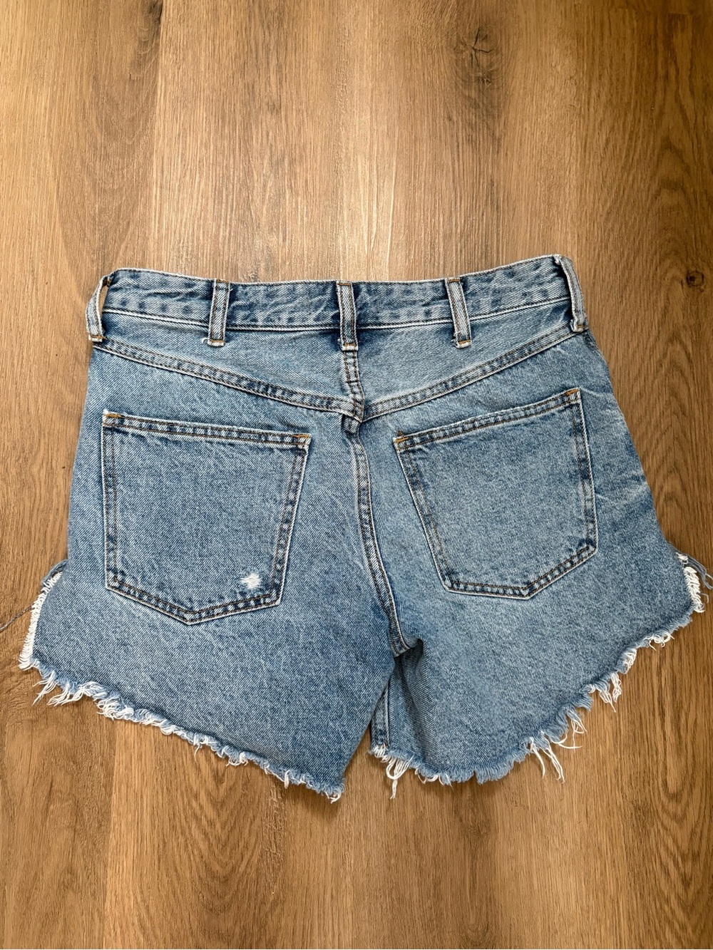 We The Free - Free People Denim Shorts Size 24 - Picture 2 of 4